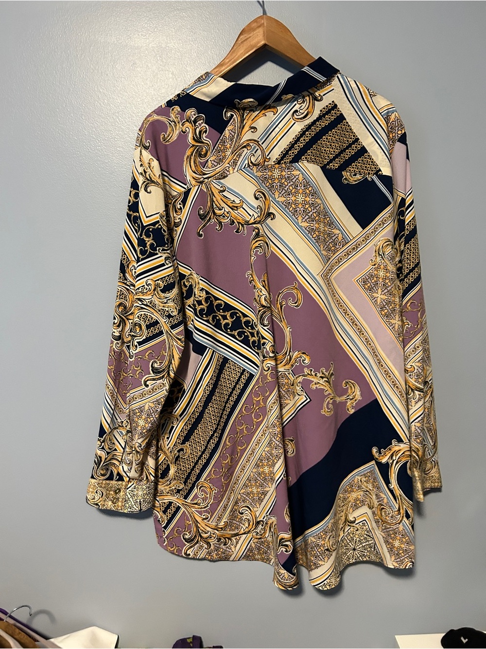 Chico's Baroque Print Long Sleeve Blouse in Mauve, Navy & Gold 4 - Picture 2 of 6